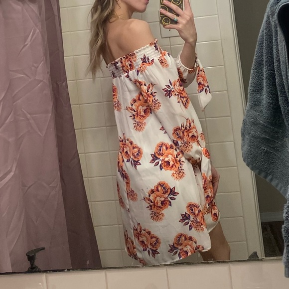 Floral off the shoulder dress size xs - Picture 3 of 3